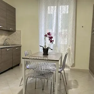 https://casa-bezzecca-la-spezia.hotelitalianriviera.com